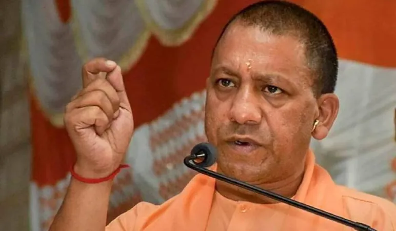 યોગીનો વિપક્ષ પર રાજવંશો પર કલ્યાણકારી યોજનાઓ માટે ભંડોળ ડાયવર્ટ કરવાનો આરોપ લગાવ્યો 