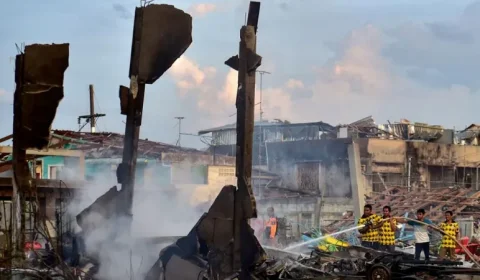 થાઇલેન્ડમાં ઘાતક ફટાકડાના વેરહાઉસ બ્લાસ્ટમાં 10 લોકોના મોત અને ઘણા ઘાયલ