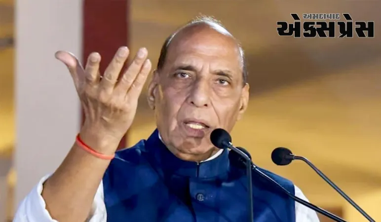 દશેરાની ઉજવણી કરવા પહોંચેલા રક્ષા મંત્રીએ LAC પર જવાનોને ઉત્સાહિત કર્યા