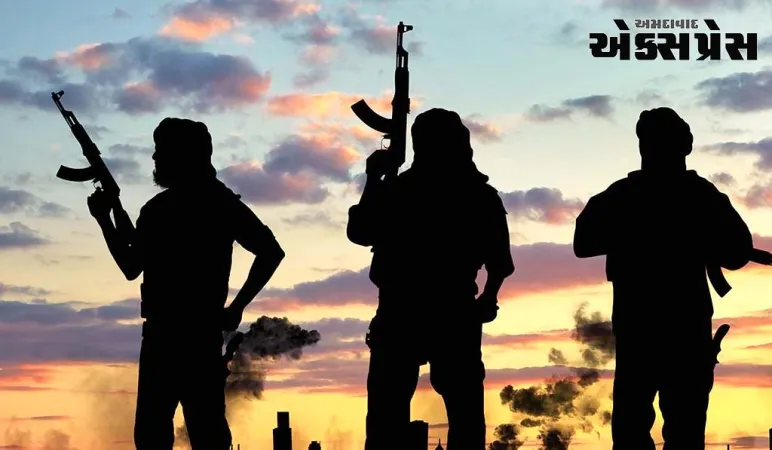 પ્રતિબંધિત આતંકવાદી સંગઠનના નેતાએ 70 સમર્થકો સાથે આત્મસમર્પણ કર્યું, ભારત પર ઉશ્કેરણી કરવાનો આરોપ