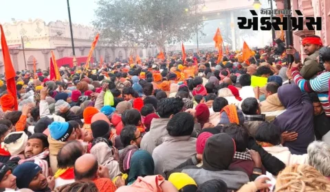 અયોધ્યામાં રામલલાના દર્શન માટે મોટી ભીડ ઉમટી, વહીવટીતંત્ર તેને સંભાળવામાં કરી રહ્યું છે સંઘર્ષ, CM યોગી ખૂબ નારાજ