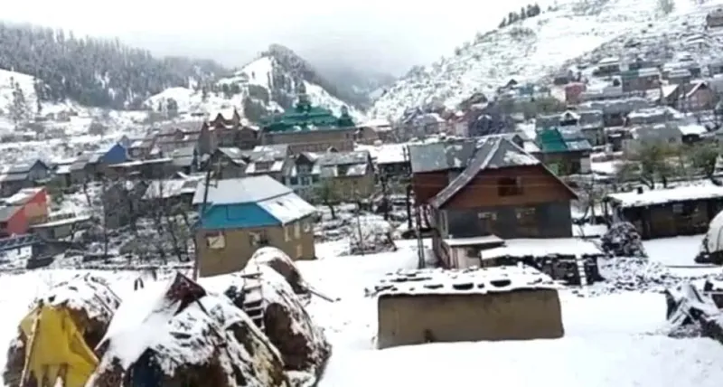 રામબન, જમ્મુ અને કાશ્મીરમાં વિન્ટર મેજિક | રામબનમાં હિમવર્ષા