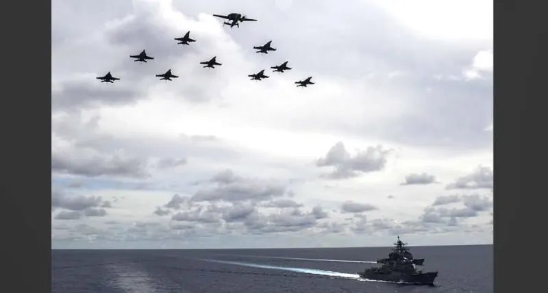 તાઇવાન એલર્ટ પર: 10 ચીની લશ્કરી એરક્રાફ્ટ જોવા મળ્યા