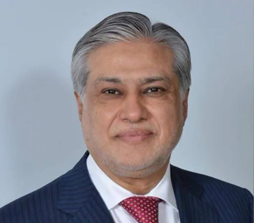 ઇસ્હાક ડારે  ઈસ્લામાબાદમાં પાક સેનેટની ચૂંટણી માટે નામાંકન પત્રો સબમિટ કર્યા