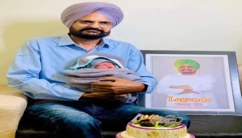   પંજાબી ગાયક સિદ્ધુ મૂઝવાલાના માતા ચરણ કૌરે પુત્રને આપ્યો જન્મ 