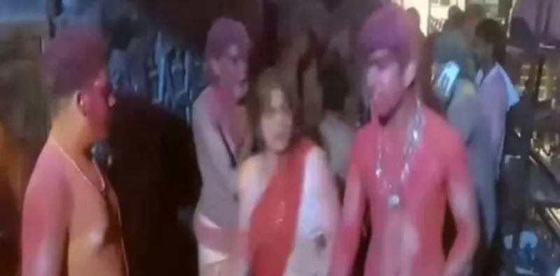 મહાકાલ મંદિરમાં આગ: નેતાઓએ ઘાયલો માટે પ્રાર્થના કરી, તપાસનો આદેશ આપ્યો