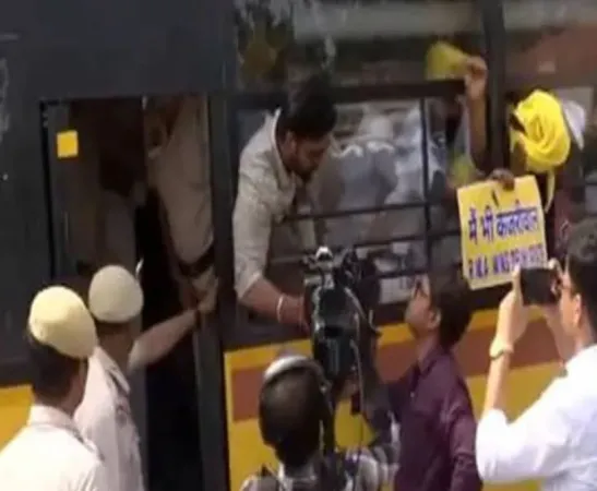 AAP વિરોધીઓની અટકાયત,  દિલ્હીમાં સુરક્ષા વધારી દેવામાં આવી