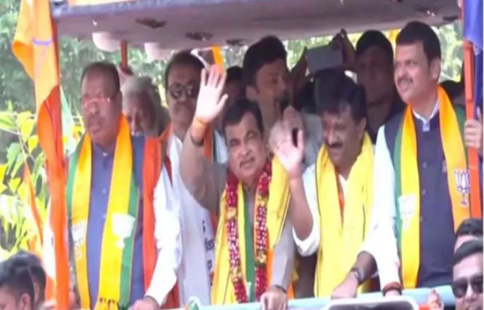 નાગપુરમાં નીતિન ગડકરીનો રોડ શો