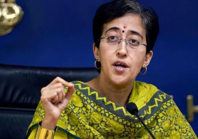 આદમી પાર્ટીના નેતા આતિશીએ મંગળવારે સવારે "વિસ્ફોટક ખુલાસો" કરવાની યોજના જાહેર કરી