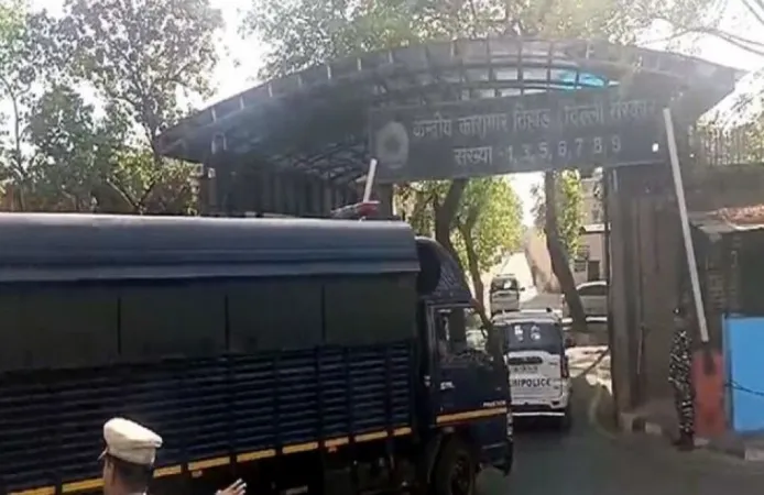 કેજરીવાલે તિહાર જેલમાં સ્વીપિંગ સેલ દ્વારા લિકર પોલિસી કેસમાં દિવસની શરૂઆત કરી