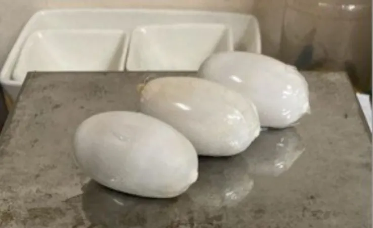 કસ્ટમ્સે મુંબઈ એરપોર્ટ પર રૂ. 6.03 કરોડનું 10.02 કિલો સોનું જપ્ત કર્યું