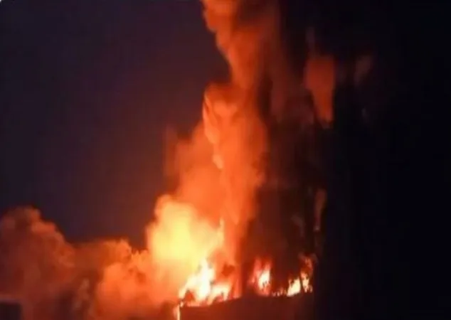 તિરુપતિમાં રેનીગુંટા પાસે પ્લાસ્ટિકના ગોડાઉનમાં આગ ફાટી નીકળી