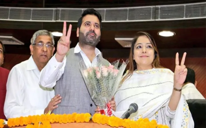 પ્રિસાઇડિંગ ઓફિસરની ગેરહાજરીને કારણે દિલ્હી મેયરની ચૂંટણીમાં વિલંબ