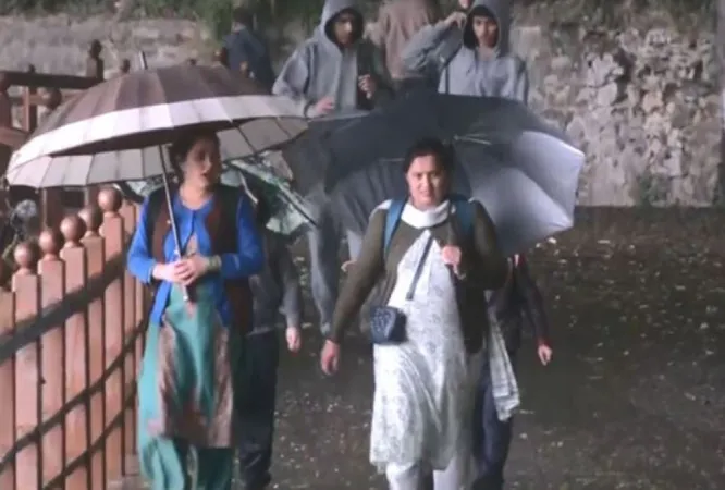 હિમાચલ પ્રદેશના ઉચ્ચ વિસ્તારોમાં હિમવર્ષા અને વરસાદની અસર