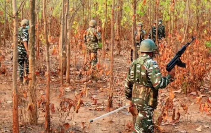 છત્તીસગઢના નારાયણપુર-કાંકેર બોર્ડર પર એન્કાઉન્ટરમાં 10 માઓવાદીઓ   માર્યા ગયા