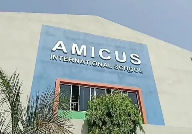 ભરૂચની એમિક્સ ઈન્ટરનેશનલ સ્કૂલમાં RTE વિદ્યાર્થીઓ સાથે ભેદભાવની ફરિયાદ