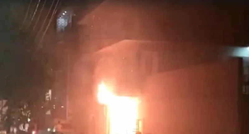 Delhi News: દિલ્હીના નરેલામાં જૂતાની ફેક્ટરીમાં લાગી  આગ 