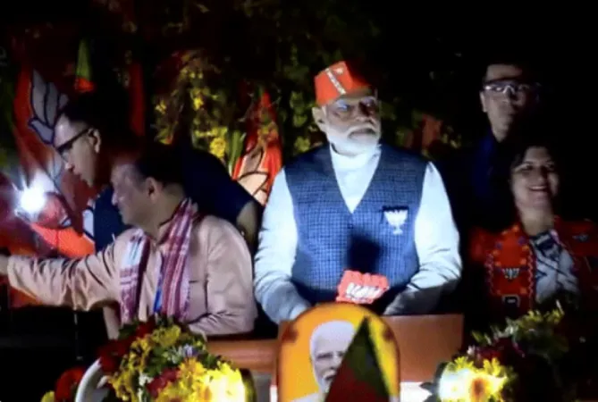 Odisha : PM Modiએ   ભાજપના નેતાઓ સાથે રાજ્યની રાજધાનીમાં  રોડ શો કર્યો 