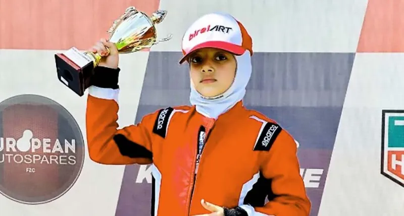 આતિકા મીર: ભારતીય મૂળની કાર્ટિંગ સેન્સેશન વિશ્વભરની છોકરીઓને પ્રેરણા આપે છે