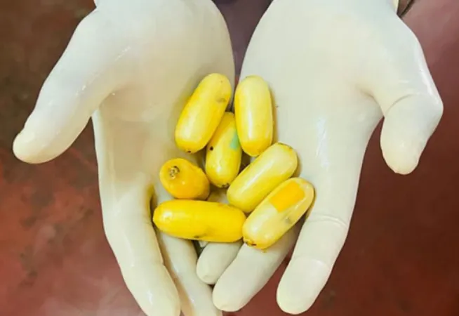 DRIએ મુંબઈ એરપોર્ટ પર બ્રાઝિલિયન નેશનલ પાસેથી રૂ. 9.75 કરોડનું કોકેઈન જપ્ત કર્યું