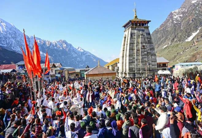 ઉત્તરાખંડ ડીજીપીએ ચાર ધામ યાત્રાની વધતી ભીડ વચ્ચે VIP મુલાકાતો પર સંયમ રાખવાની વિનંતી કરી