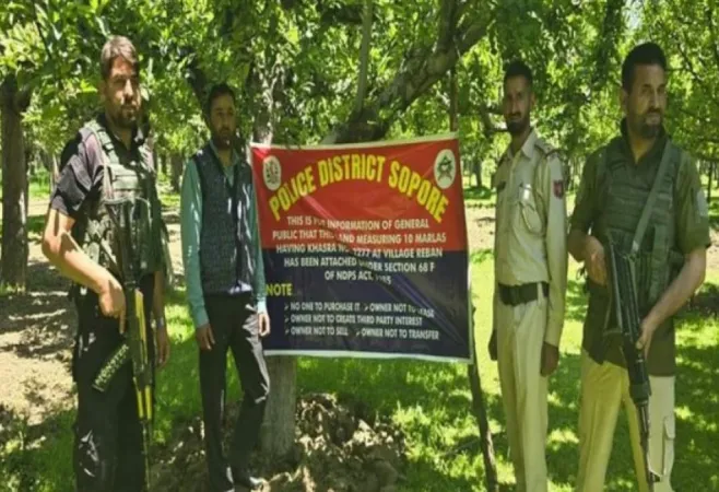 Jammu And Kashmir : સોપોર પોલીસે ડ્રગ પેડલરની 37 લાખની સંપત્તિ જપ્ત કરી