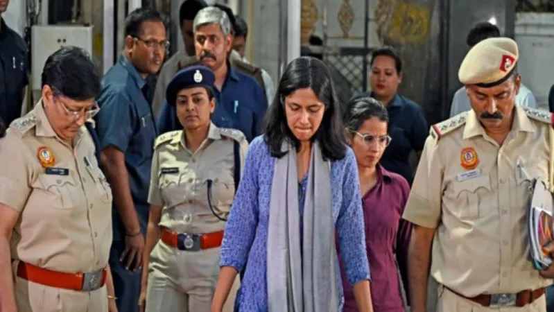 Swati Maliwal assault case: સ્વાતિ માલીવાલ હુમલા કેસમાં સીસીટીવી સાથે ચેડાં કરવાનો આરોપ