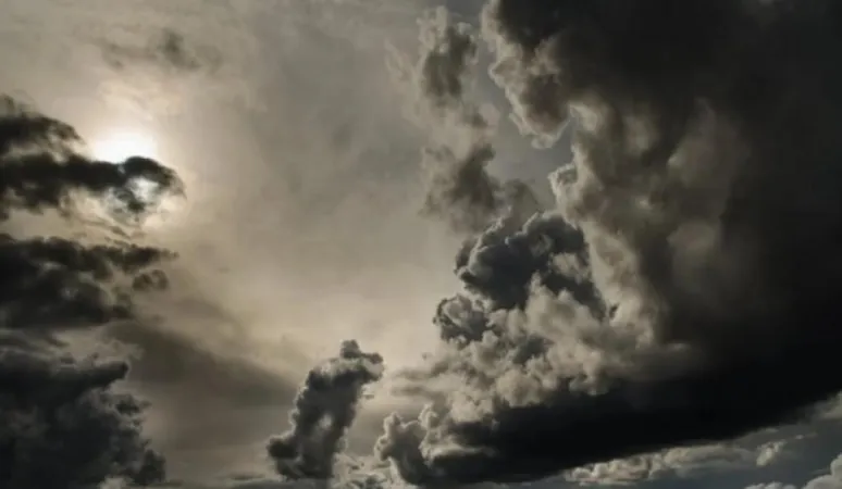 IMDએ   પશ્ચિમ બંગાળમાં ચક્રવાતી તોફાન માટે ઓરેન્જ એલર્ટ જારી કર્યું 