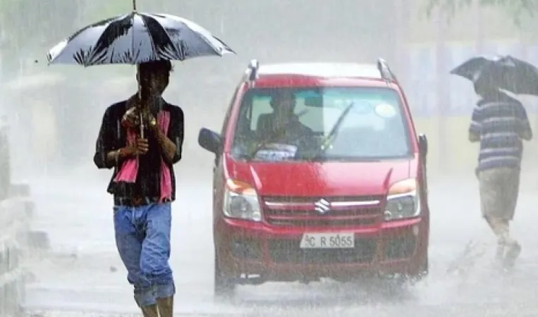 IMD એ એર્નાકુલમ, થ્રિસુરમાં ભારે વરસાદને લઈને રેડ એલર્ટ જારી કર્યું 