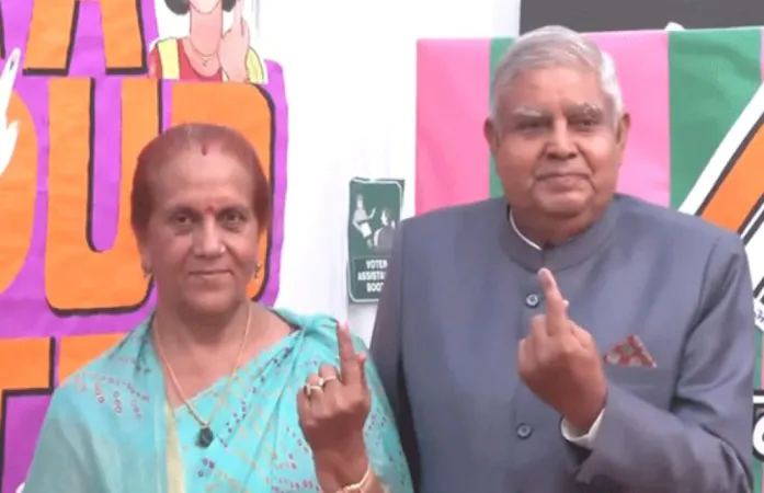 Loksabha Election 2024:  ઉપરાષ્ટ્રપતિ જગદીપ ધનખરે દિલ્હીમાં મતદાન કર્યું, મતદાનનું મહત્વ દર્શાવ્યું