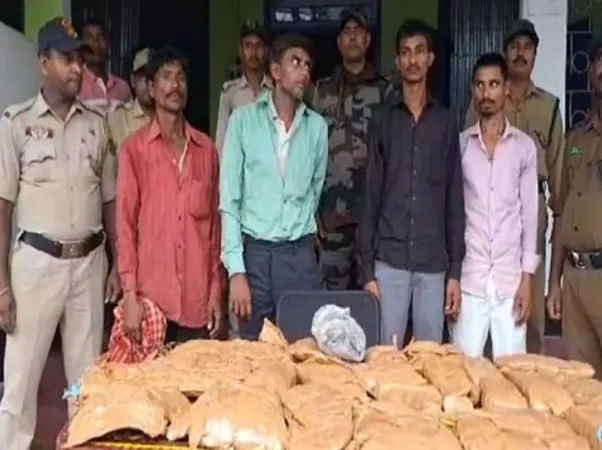 બિહારના પાંચ બસ મુસાફરોની ગાંજો લઈ જવા બદલ ધરપકડ