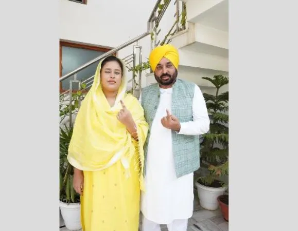 Loksabha Election 2024: પંજાબના સીએમ ભગવંત માન અને પત્નીએ સંગરુરમાં મતદાન કર્યું