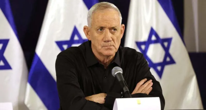 ઇઝરાયેલના મંત્રી બેન્ની ગેન્ટ્ઝે સફળ ગાઝા બંધક બચાવ મિશન પછી રાજીનામું મુલતવી રાખ્યું