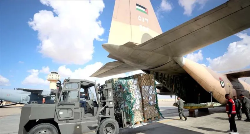 ગાઝા માનવતાવાદી કટોકટી વચ્ચે ઇજિપ્તની વાયુસેના જીવન બચાવનાર એરડ્રોપ્સનું નેતૃત્વ કર્યું 