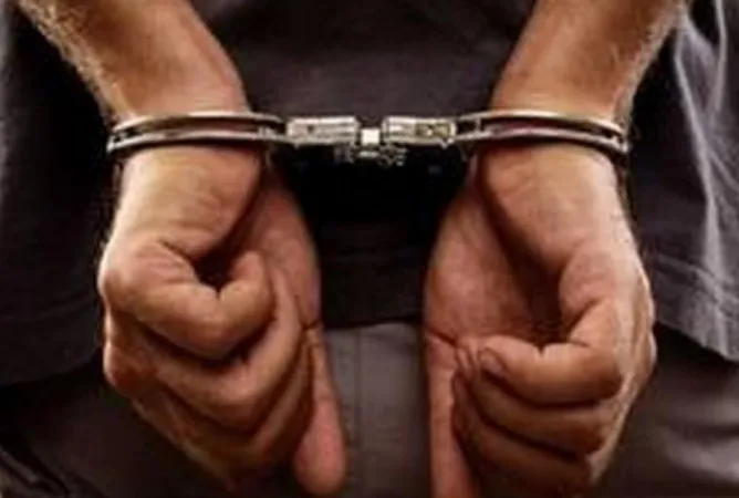 New Delhi:   દિલ્હી પોલીસે મોબાઈલ ફોન છીનવી લેતા પતિ-પત્નીની ધરપકડ કરી