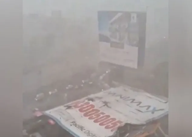 Ghatkopar Hoarding Collapse: ક્રાઈમ બ્રાન્ચે BMC ચીફ ઓફિસરને સમન્સ પાઠવ્યા