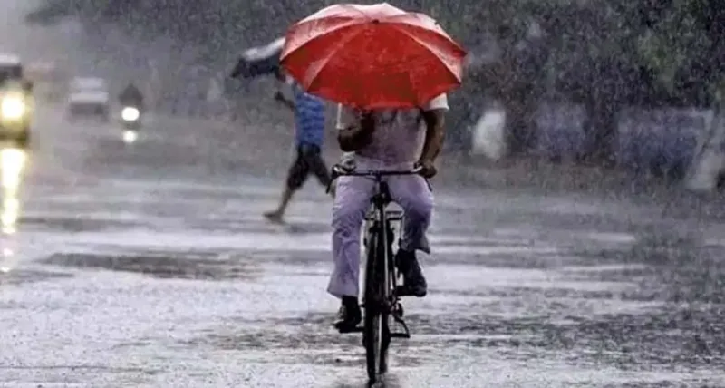 IMD એ રેડ એલર્ટ જારી કર્યું: આ સપ્તાહના અંતમાં કેરળ, કર્ણાટક અને ગોવામાં ભારે વરસાદની અપેક્ષા