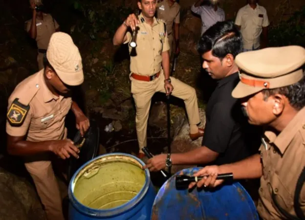  તમિલનાડુ : તિરુચિરાપલ્લી જિલ્લામાં સત્તાવાળાઓએ 250 લિટર ગેરકાયદે દારૂ જપ્ત