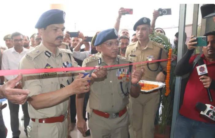 જમ્મુ કાશ્મીર : DGP એ જમ્મુના બાગ-એ-બહુમાં સાયબર પોલીસ સ્ટેશનનું ઉદ્ઘાટન કર્યું