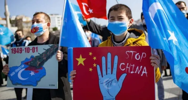 યુએનની મુખ્ય ભલામણોને નકાર્યા પછી ચીનના માનવાધિકાર ઉલ્લંઘનની નિંદા કરવામાં આવી