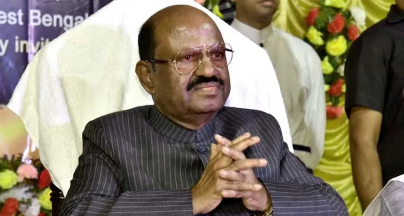 રાજ્યપાલ સીવી આનંદ બોઝે મમતા બેનર્જીના 'મમતા મેનિયા' અને રાજ્યની નાણાકીય કટોકટીની નિંદા કરી