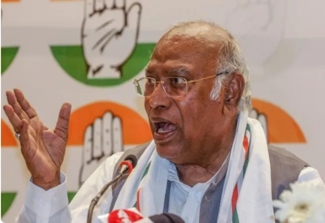 કોંગ્રેસ પ્રમુખ મલ્લિકાર્જુન ખડગેએ J&Kના ડોડામાં થયેલા આતંકી હુમલાની નિંદા કરી 