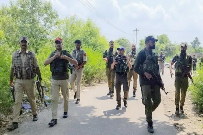 J-K ના ડોડા જિલ્લામાં આતંકવાદીઓ સાથેની અથડામણમાં સુરક્ષા કર્મચારી ઘાયલ