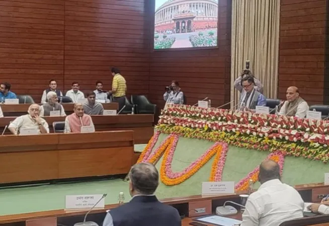 બજેટ સત્ર પહેલા સંસદમાં સર્વપક્ષીય બેઠક