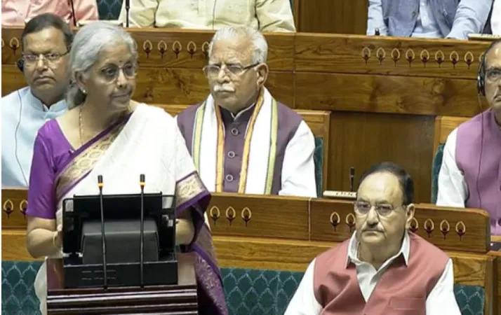 "ભારતનો આર્થિક વિકાસ: એક ચમકતો અપવાદ" - નાણા પ્રધાન નિર્મલા સીતારમણે કેન્દ્રીય બજેટ 2024-25 રજૂ કર્યું