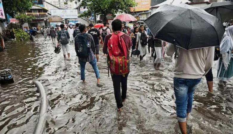 મુંબઈની શાળાઓ અને કોલેજો વરસાદ વચ્ચે સામાન્ય રીતે ચાલશે