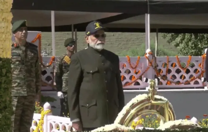 પીએમ મોદીએ દ્રાસમાં 25માં કારગિલ વિજય દિવસની ઉજવણી કરી