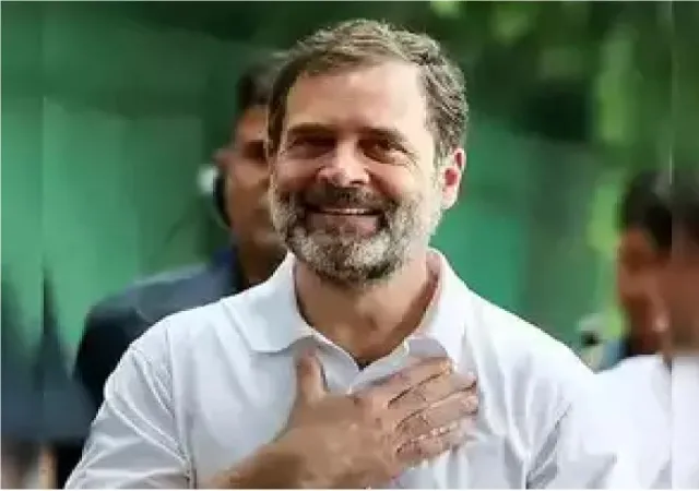 રાહુલ ગાંધી વાયનાડ ભૂસ્ખલન પીડિતો માટે 100+ મકાનો બનાવવા માટે પ્રતિબદ્ધતા જાહેર કરી