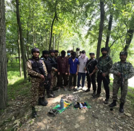 Jammu Kashmir:  અનંતનાગમાં ત્રણ આતંકવાદી સહયોગીઓની ધરપકડ; હથિયારો જપ્ત