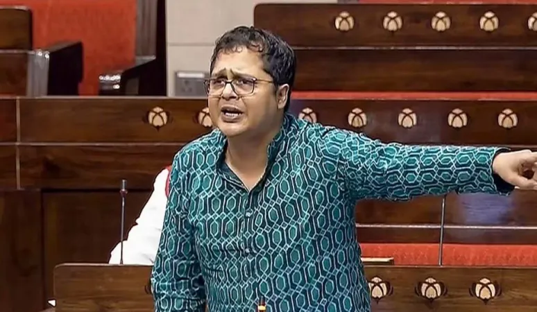 EDએ TMC નેતા સાકેત ગોખલે સામે ફોજદારી આરોપો ઘડ્યા